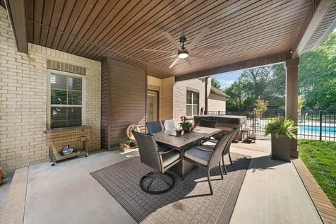 251 Harrowgate Drive Clarksville TN 37043