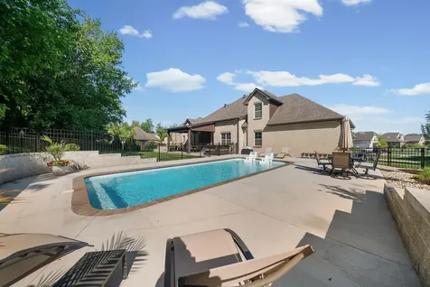 251 Harrowgate Drive Clarksville TN 37043