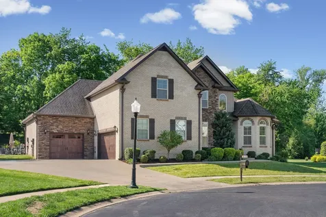 251 Harrowgate Drive Clarksville TN 37043
