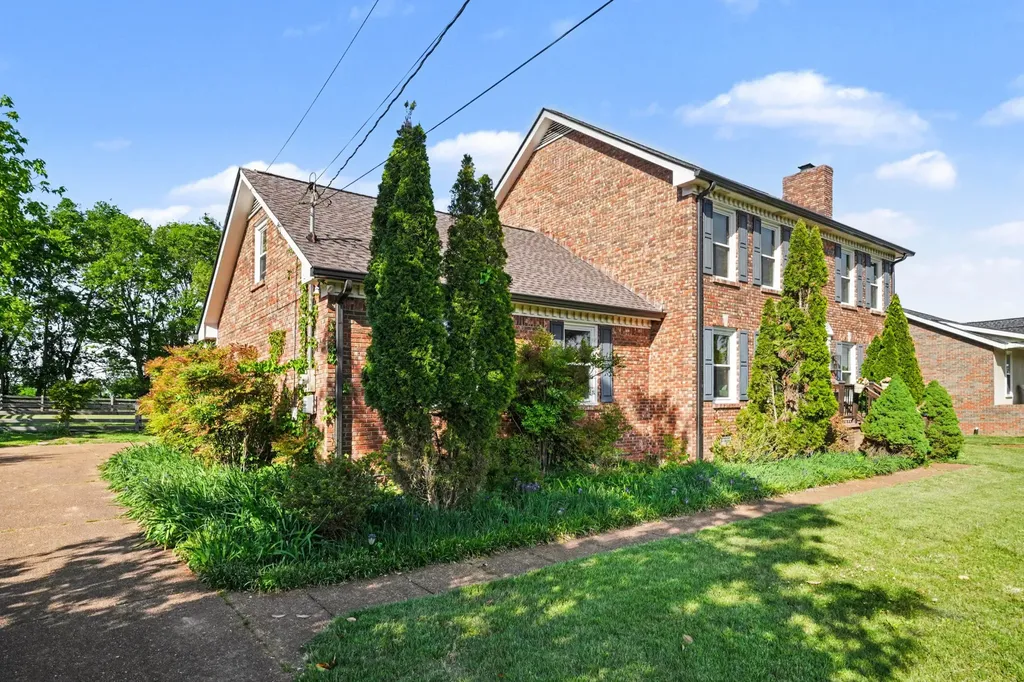 224 Brookhaven Drive Gallatin TN 37066
