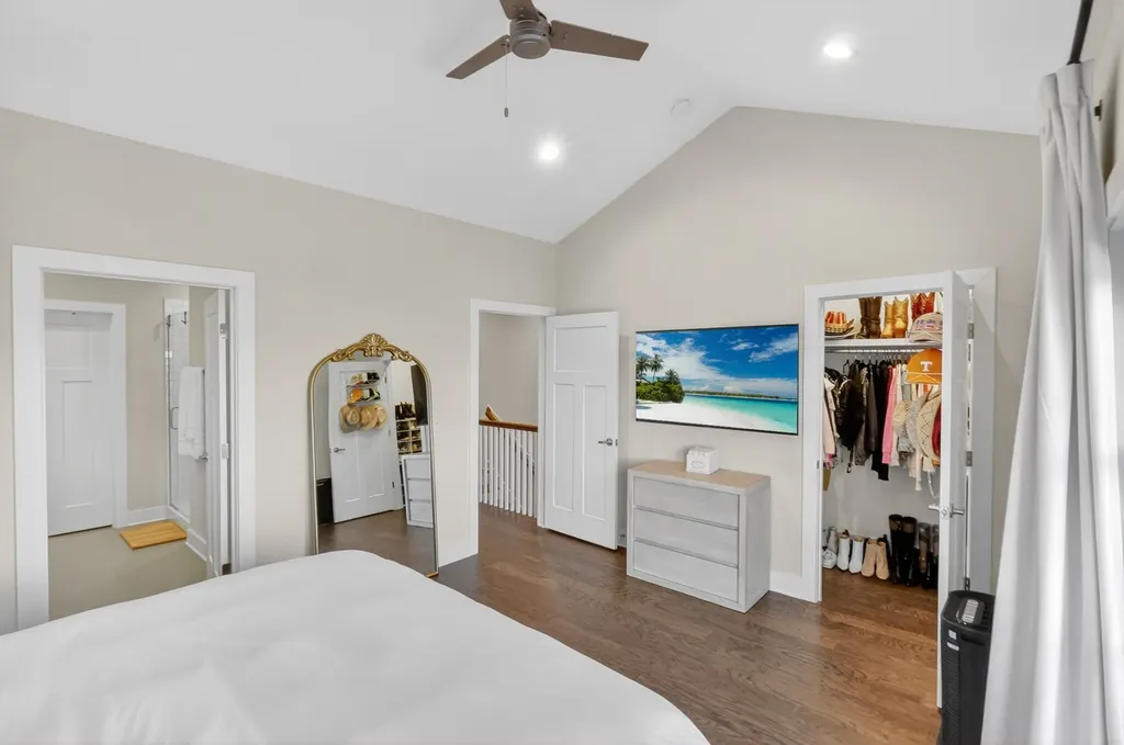 6719 Charlotte Pike Nashville TN 37209