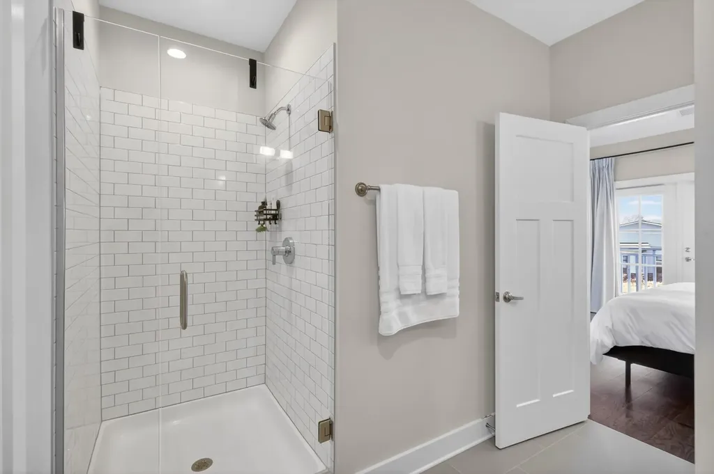 6719 Charlotte Pike Nashville TN 37209