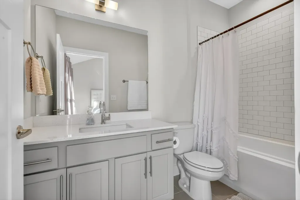 6719 Charlotte Pike Nashville TN 37209