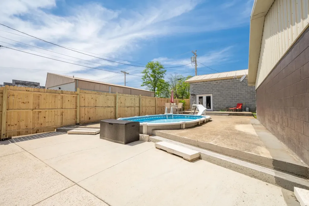 3251 Main Street Pikeville TN 37367