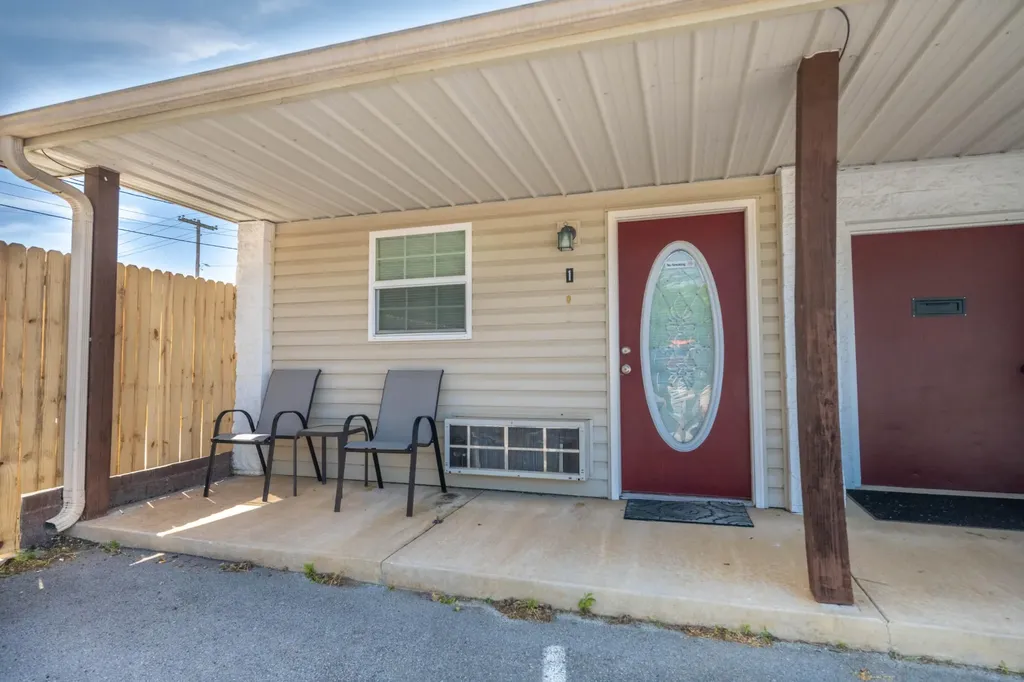 3251 Main Street Pikeville TN 37367