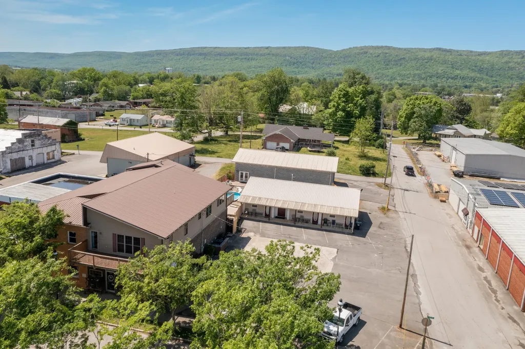 3251 Main Street Pikeville TN 37367