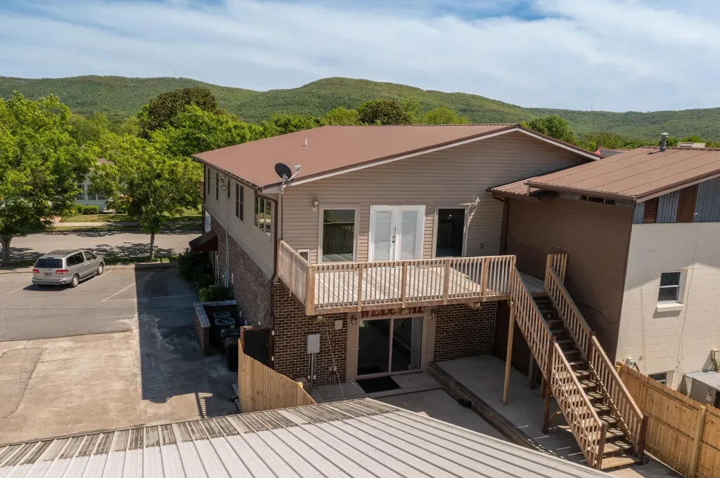 3251 Main Street Pikeville TN 37367