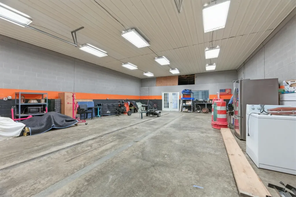 3251 Main Street Pikeville TN 37367