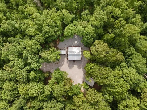 6095 Old Highway 13 Hurricane Mills TN 37078