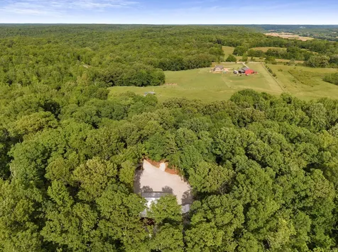 6095 Old Highway 13 Hurricane Mills TN 37078