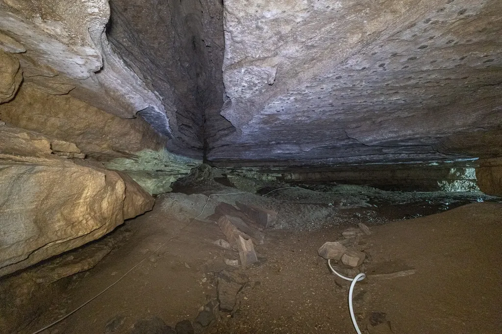 0 Cavern Bunker Shelbyville TN 37160