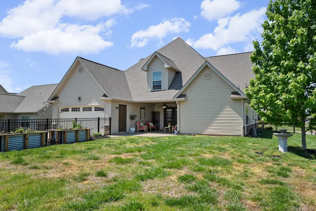 1149 Old Duke Drive Clarksville TN 37043