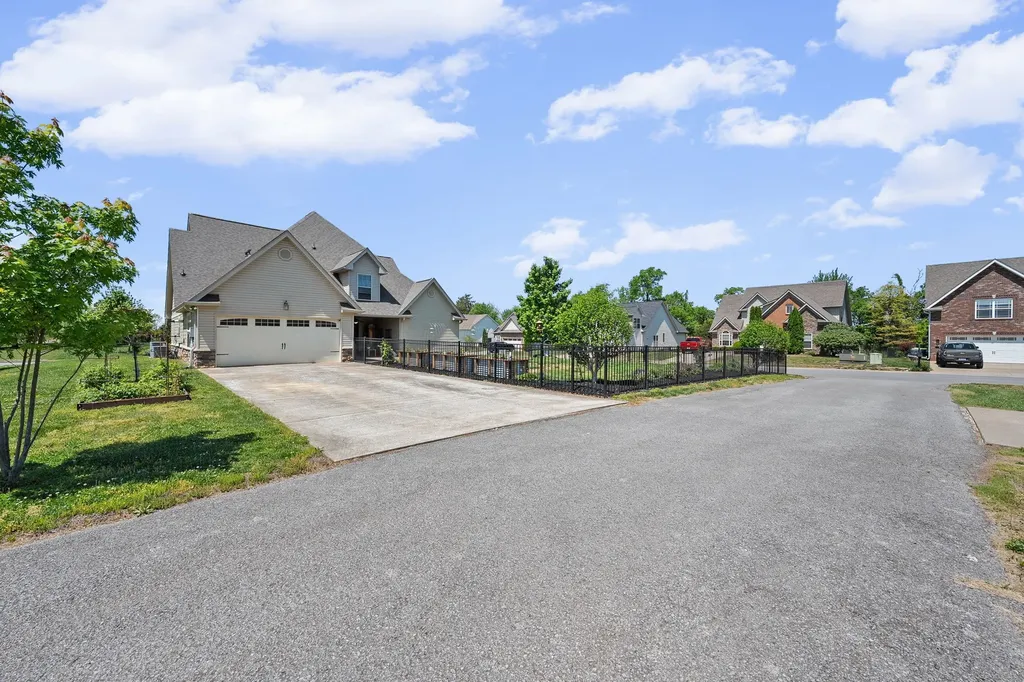 1149 Old Duke Drive Clarksville TN 37043