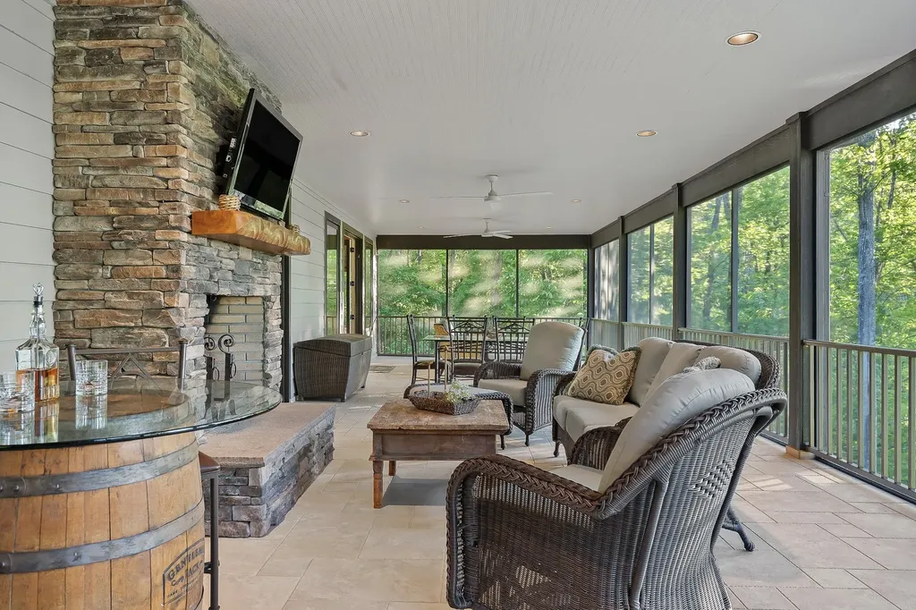 415 Summer Breeze Drive Smithville TN 37166