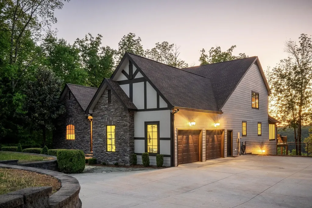415 Summer Breeze Drive Smithville TN 37166
