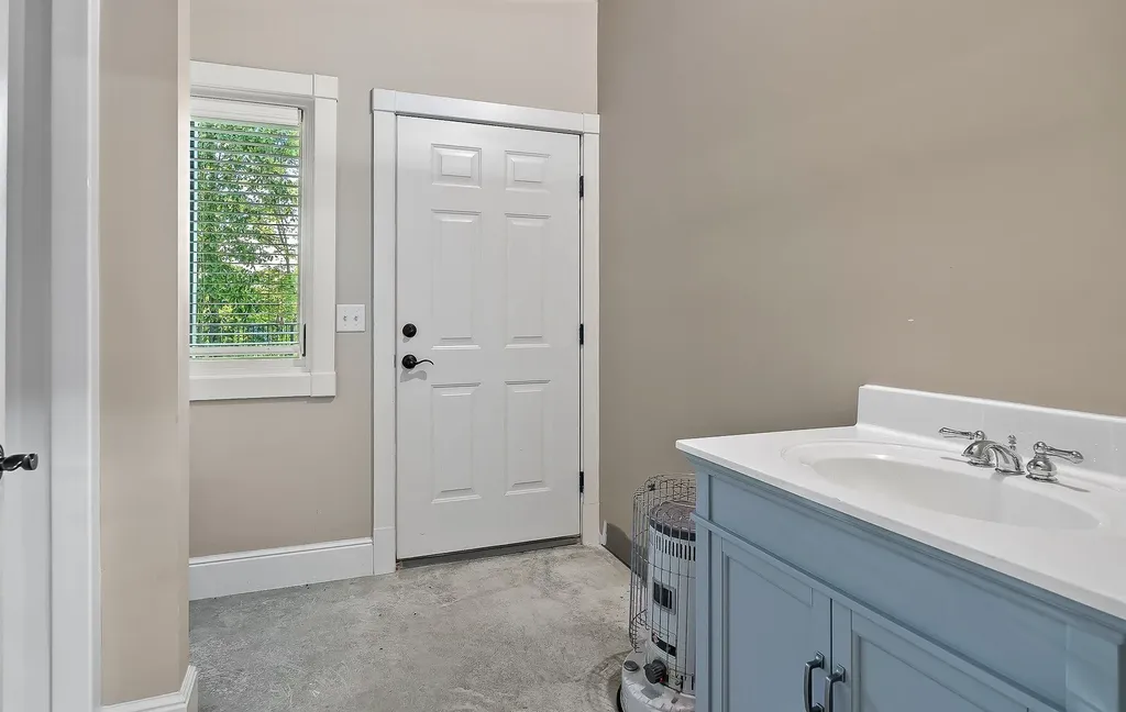 415 Summer Breeze Drive Smithville TN 37166