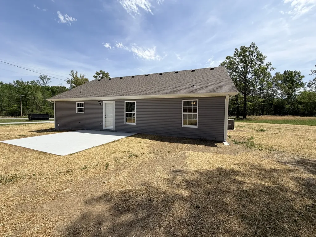 74 Six Mile Board Road Winchester TN 37398