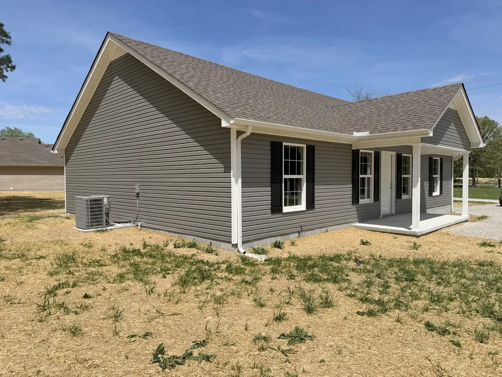 74 Six Mile Board Road Winchester TN 37398