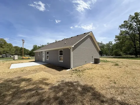 74 Six Mile Board Road Winchester TN 37398