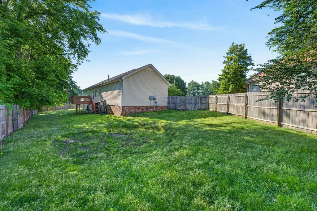 327 White Birch Court Clarksville TN 37042