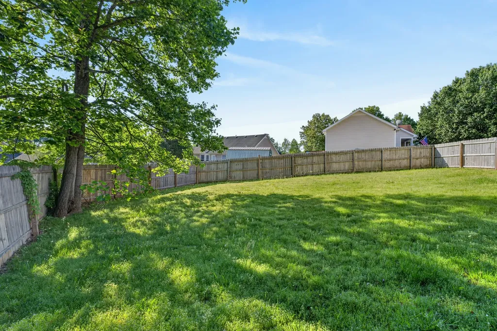 327 White Birch Court Clarksville TN 37042
