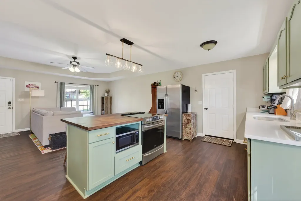 327 White Birch Court Clarksville TN 37042