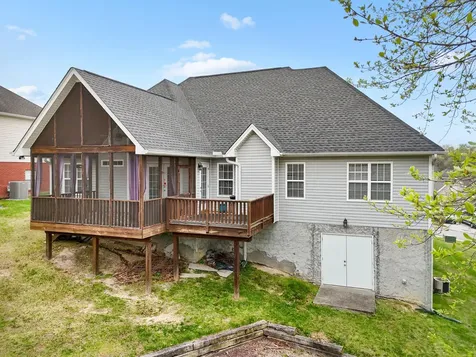 7821 Slatermill Drive Ooltewah TN 37363