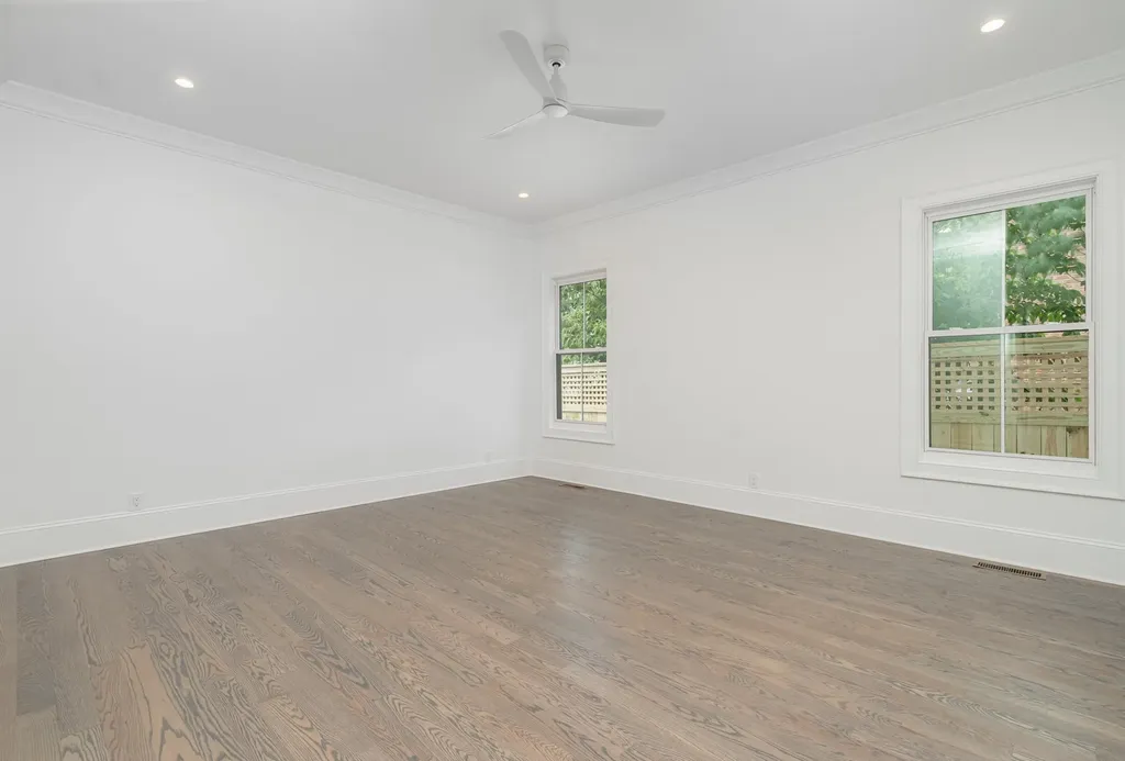 909B Gale Lane Nashville TN 37204