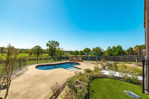 108 Chalford Place Lebanon TN 37087