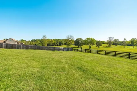 108 Chalford Place Lebanon TN 37087