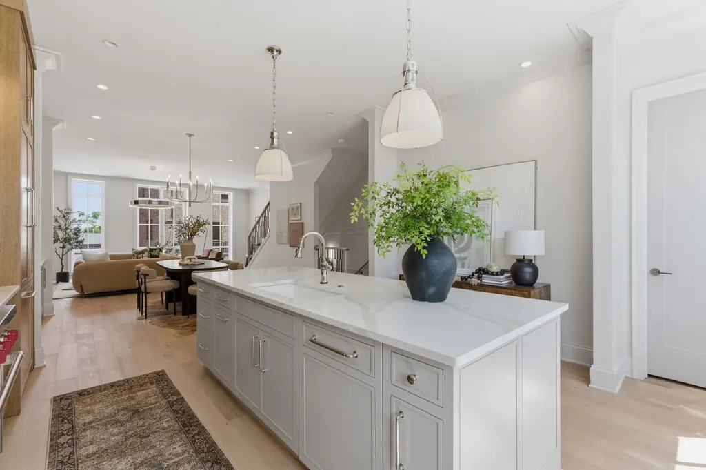 408D Hume Street Nashville TN 37208