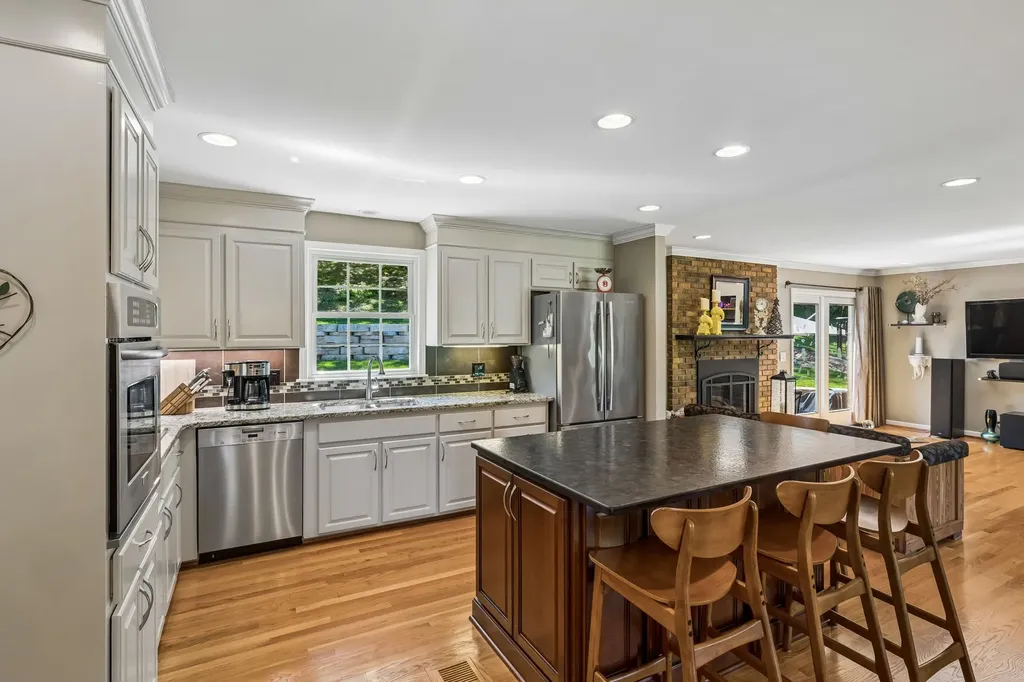 808 Rodney Drive Nashville TN 37205