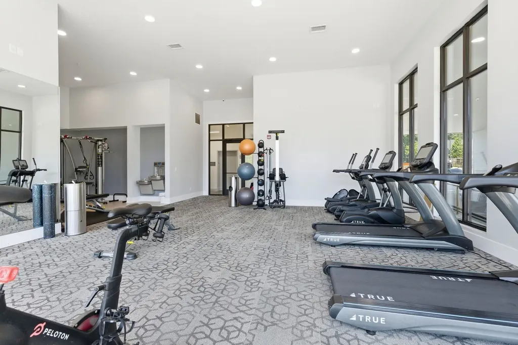 1041 E Trinity Lane Nashville TN 37216