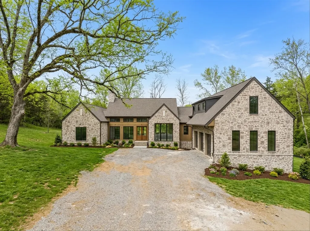 1801 Bittersweet Trail Thompsons Station TN 37179