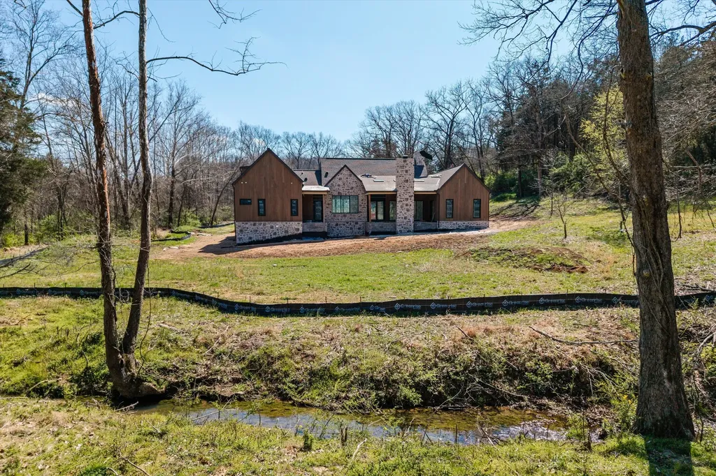 1801 Bittersweet Trail Thompsons Station TN 37179