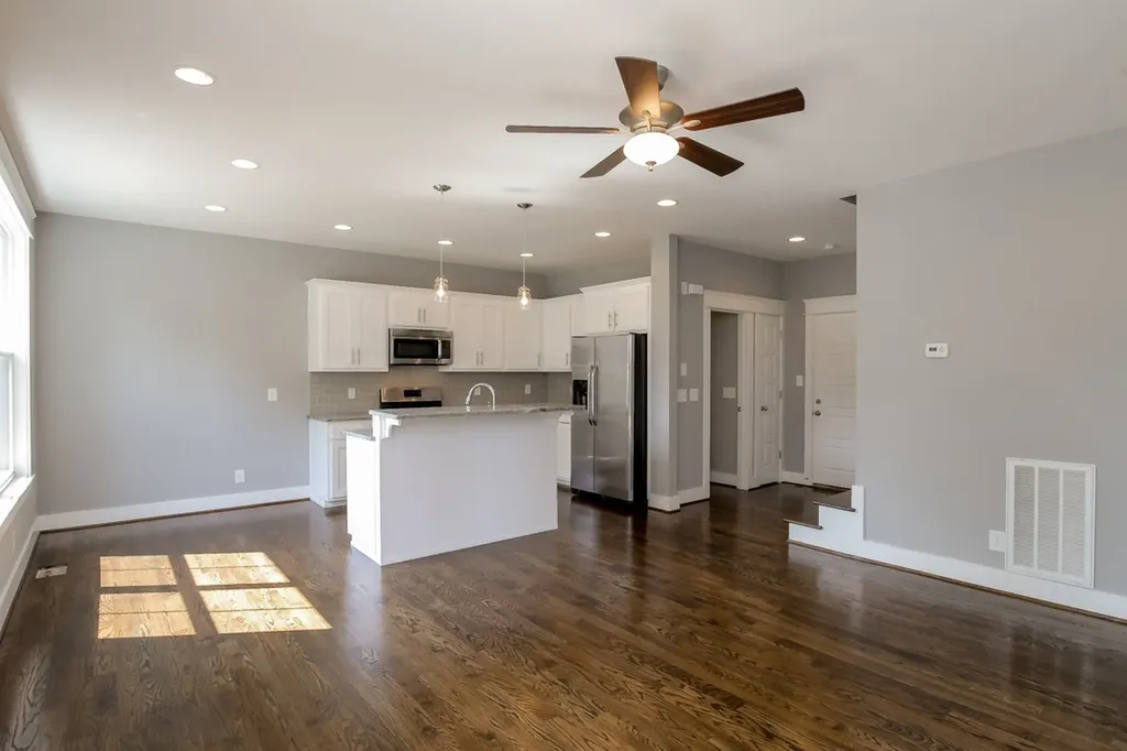 1013 13th Avenue S Nashville TN 37212