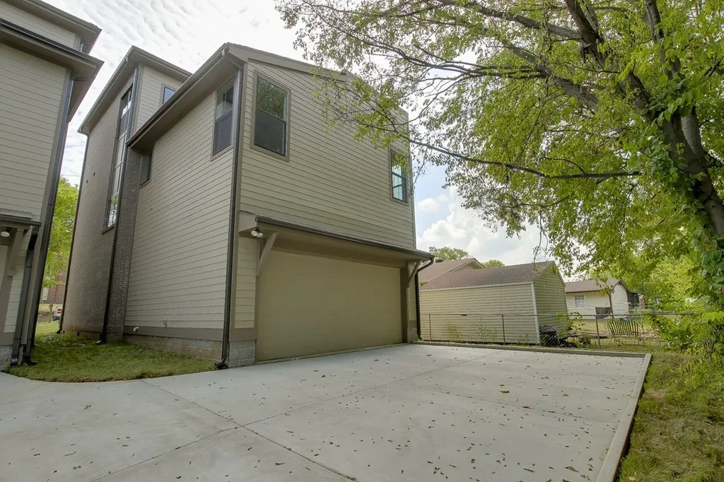 1013 13th Avenue S Nashville TN 37212