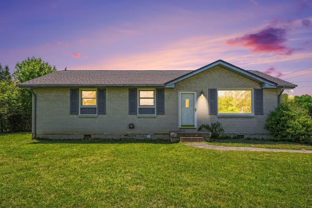1404 Alton Drive Pleasant View TN 37146