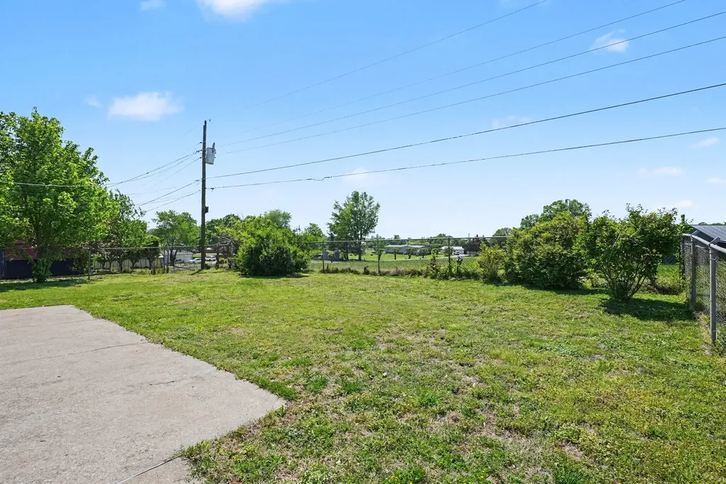 1404 Alton Drive Pleasant View TN 37146