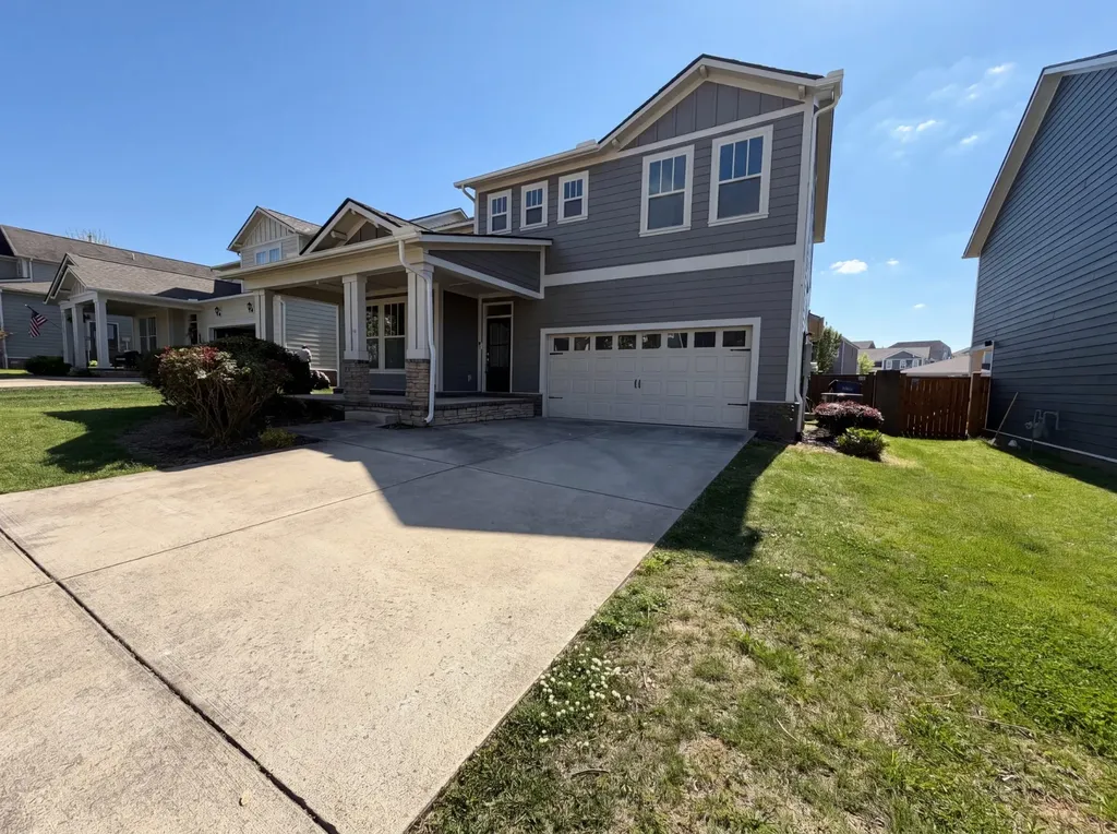 3372 Vinemont Drive Thompsons Station TN 37179