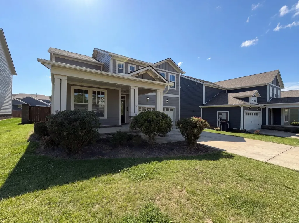 3372 Vinemont Drive Thompsons Station TN 37179