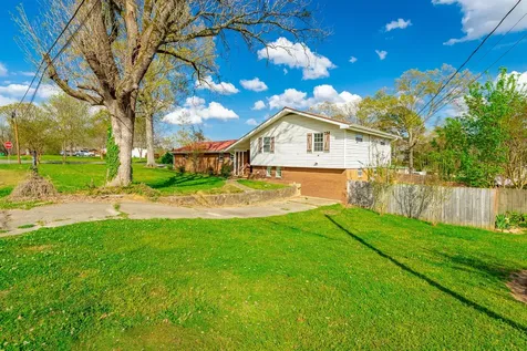 568 Poplar Street Trenton GA 30752