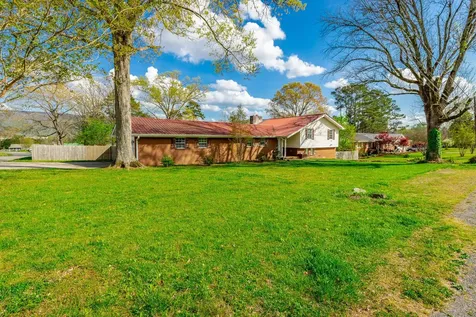 568 Poplar Street Trenton GA 30752