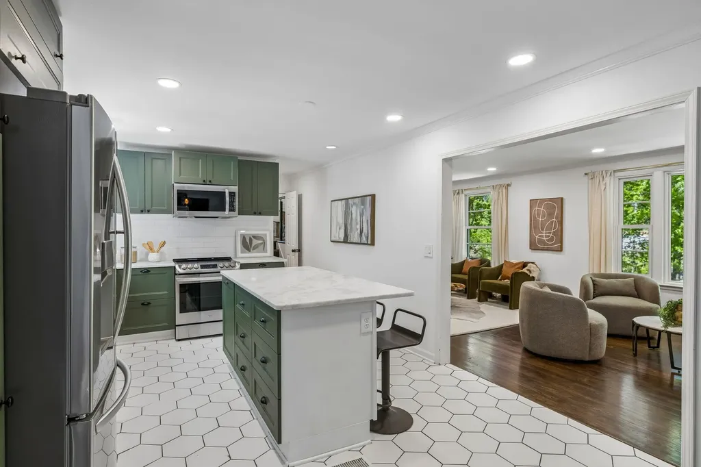 703 Clematis Drive Nashville TN 37205