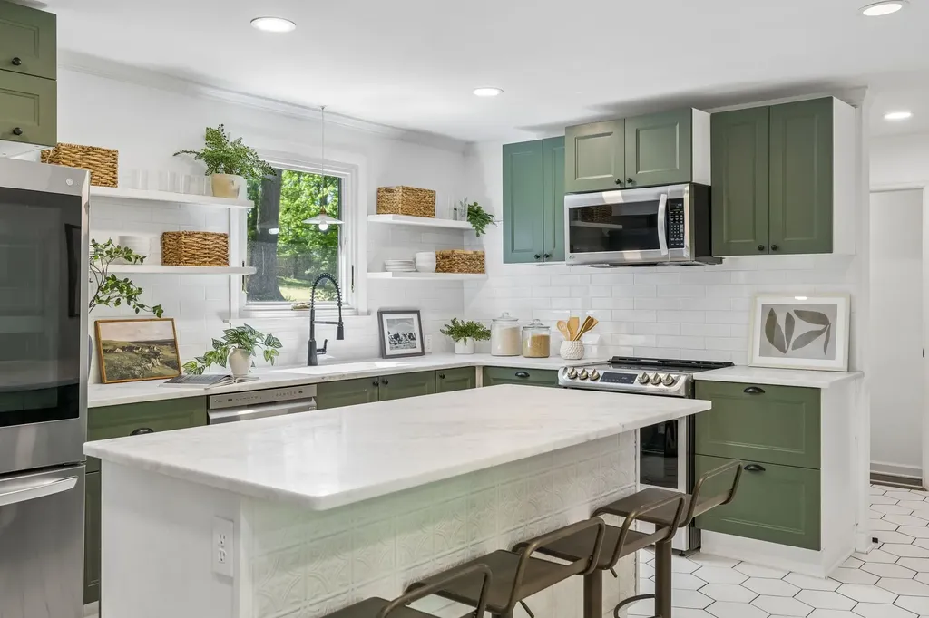 703 Clematis Drive Nashville TN 37205