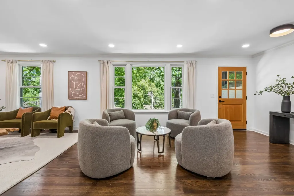 703 Clematis Drive Nashville TN 37205