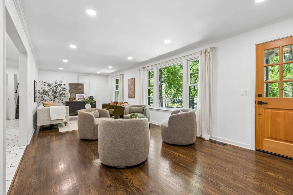703 Clematis Drive Nashville TN 37205