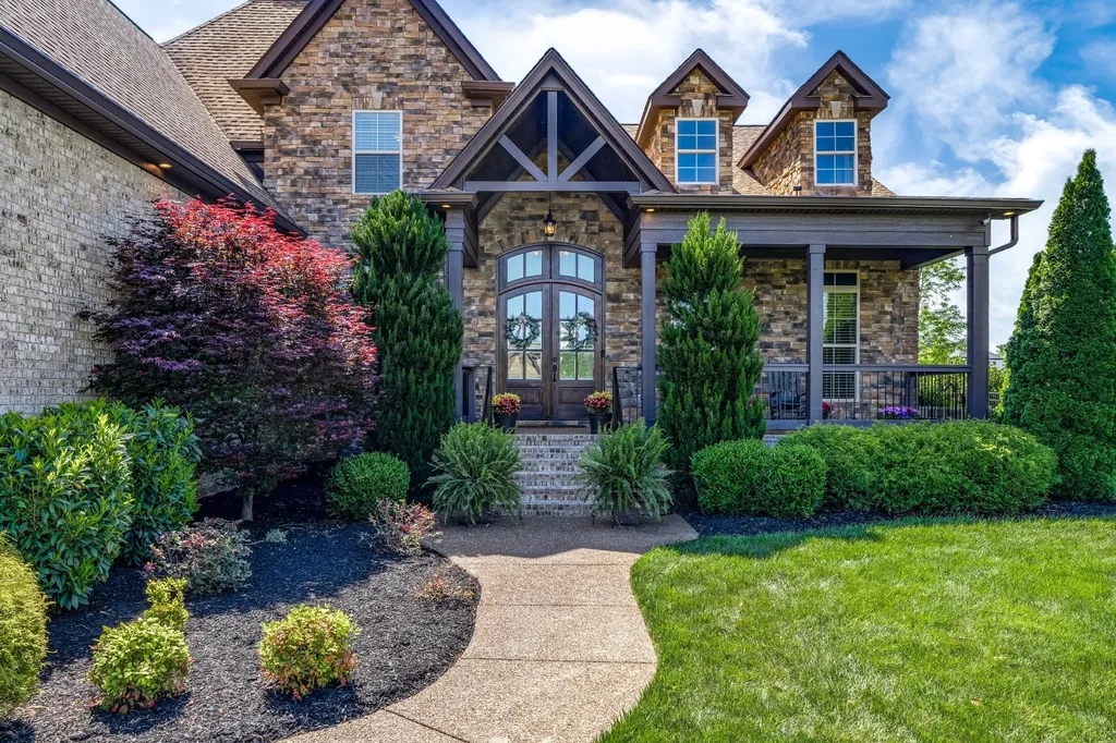 106 Nogs Garden Gallatin TN 37066