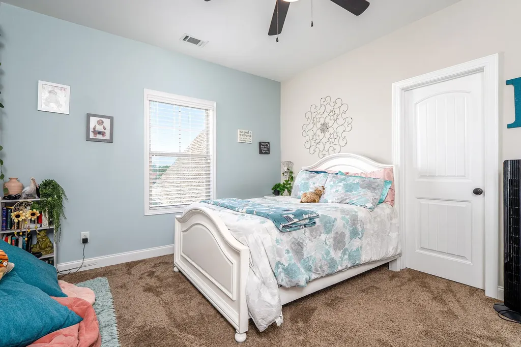 106 Nogs Garden Gallatin TN 37066