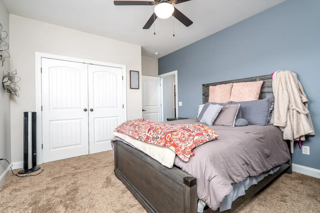 106 Nogs Garden Gallatin TN 37066